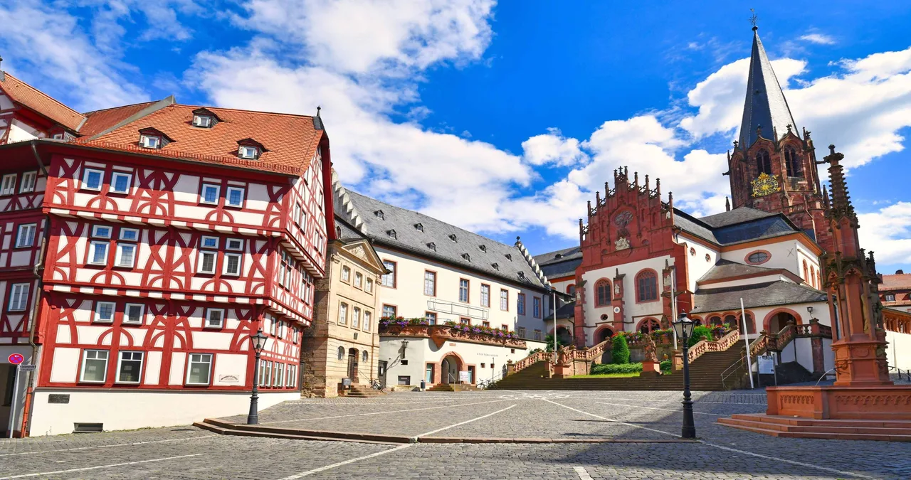 Exploring Aschaffenburg: A Hidden Gem in Bavaria 2 s25 aschaffenburg scaled 1