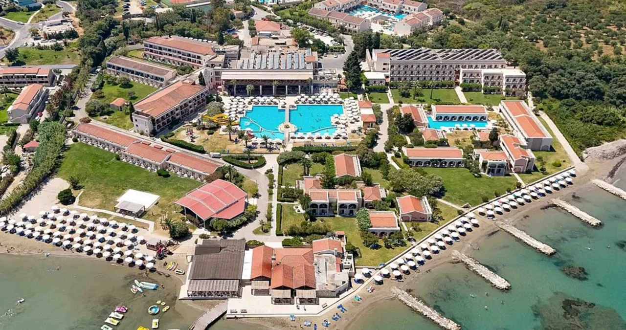 Roda Beach Resort: Der ultimative Rückzugsort in Korfus verborgenem Juwel