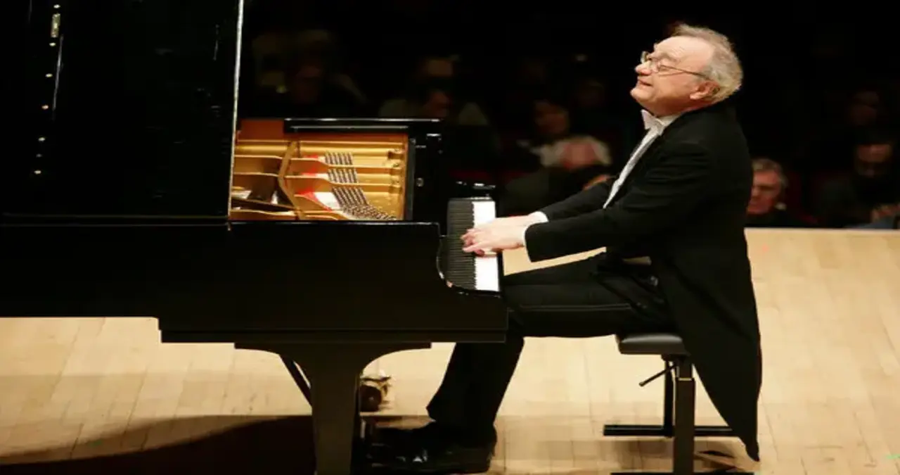 Alfred Brendel: Der Maestro, der die klassische Interpretation definierte 2 17Brendel jqkc articleLarge 1