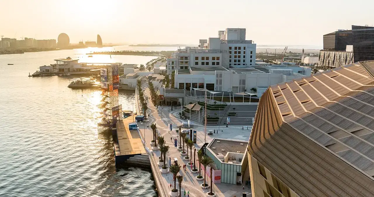 UndDie Zeit in Abu Dhabi verstehen: Ein vollständiger Leitfaden zur Zeit in der Hauptstadt der Vereinigten Arabischen Emirate 2 yas bay waterfront 1